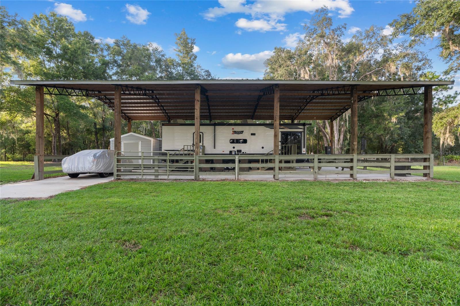 Image 36 of 86 For 21679 106th Lane Road