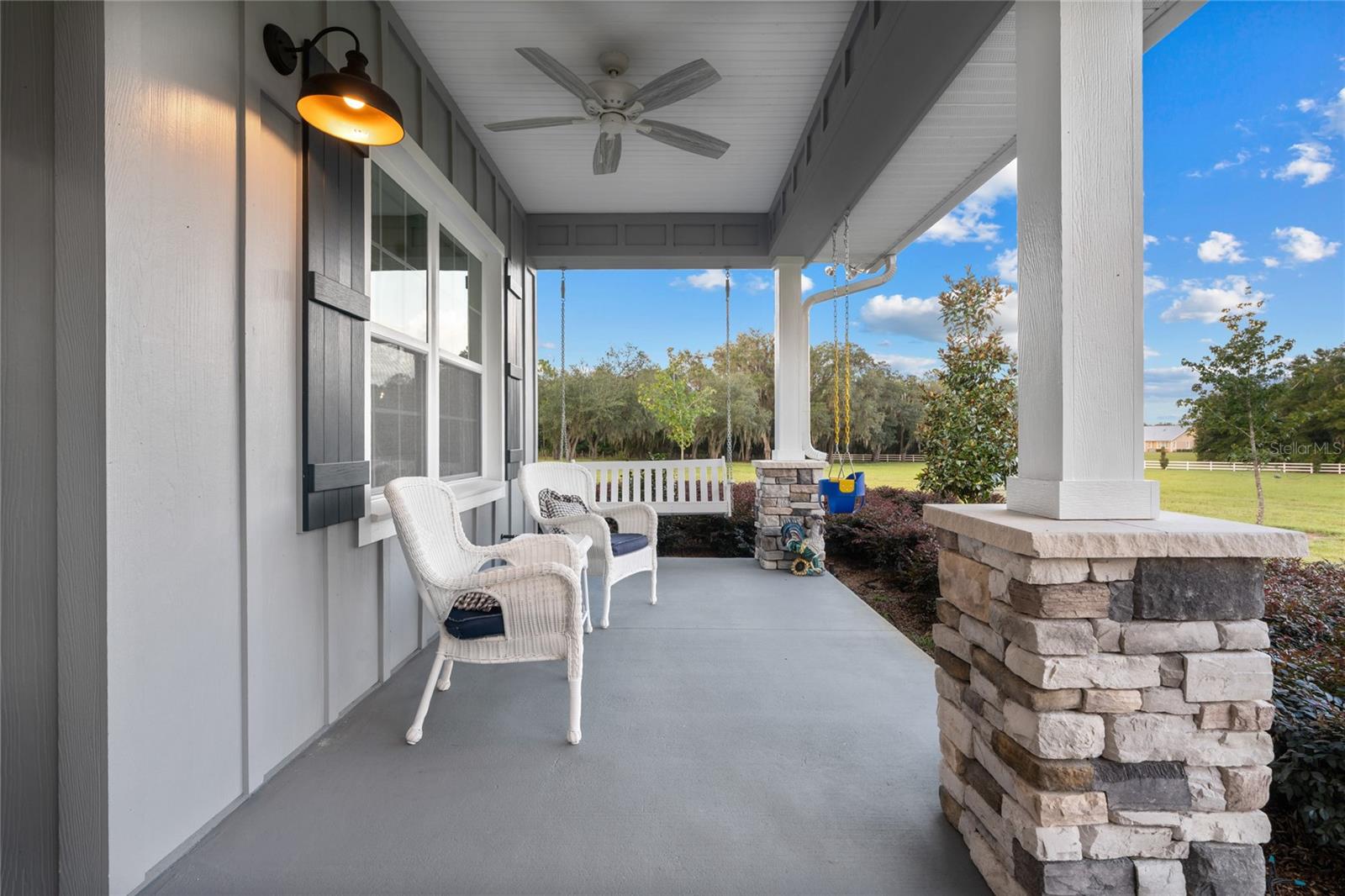 Image 9 of 86 For 21679 106th Lane Road