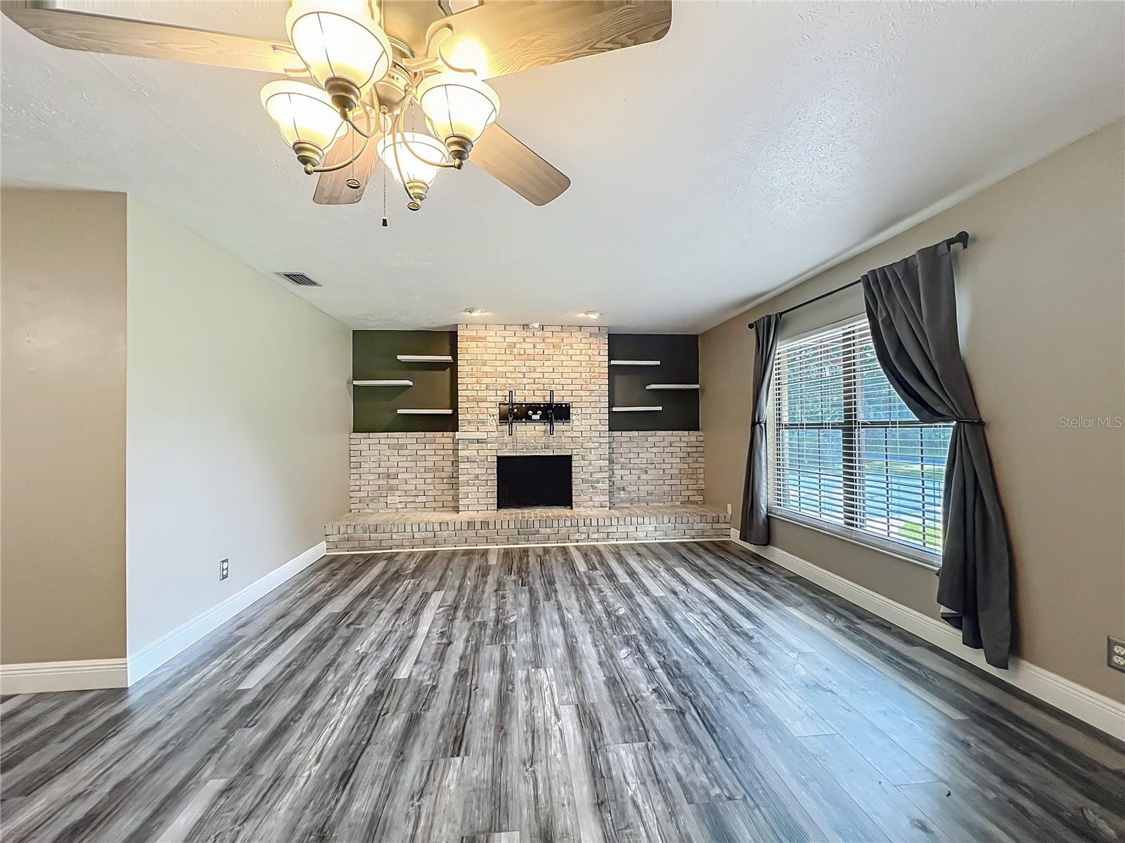 Image 8 of 53 For 5715 4th Place