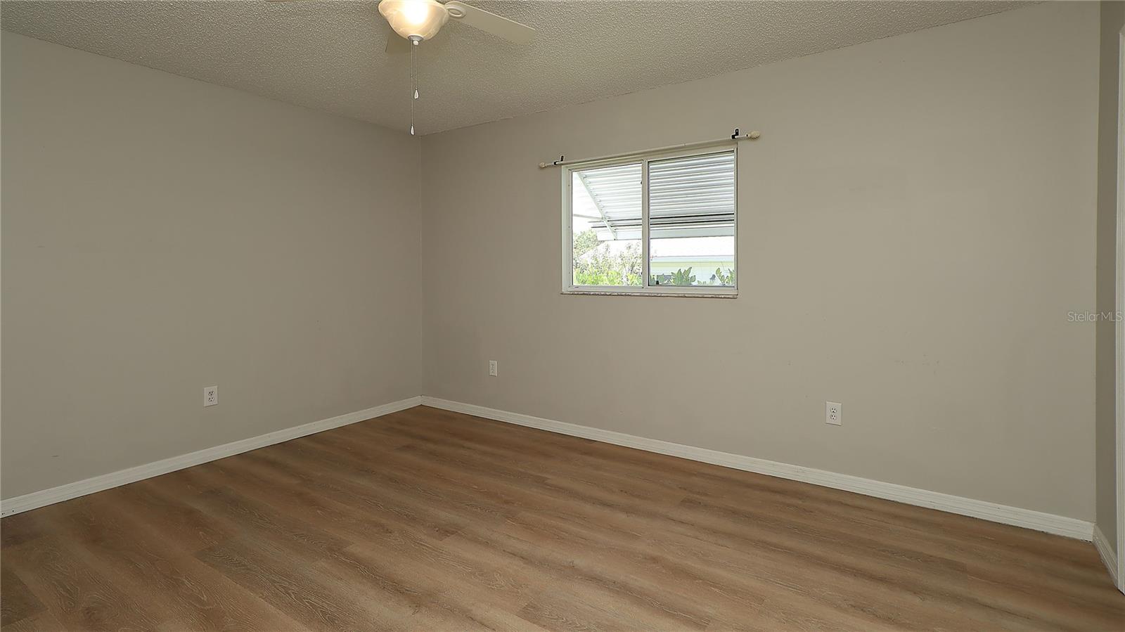 Image 13 of 35 For 10860 62nd Avenue