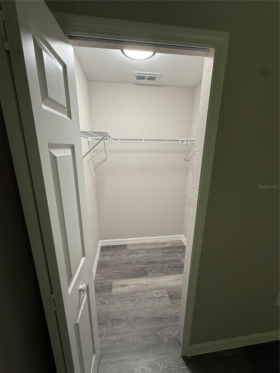 Image 12 of 13 For 3843 41 Street 1