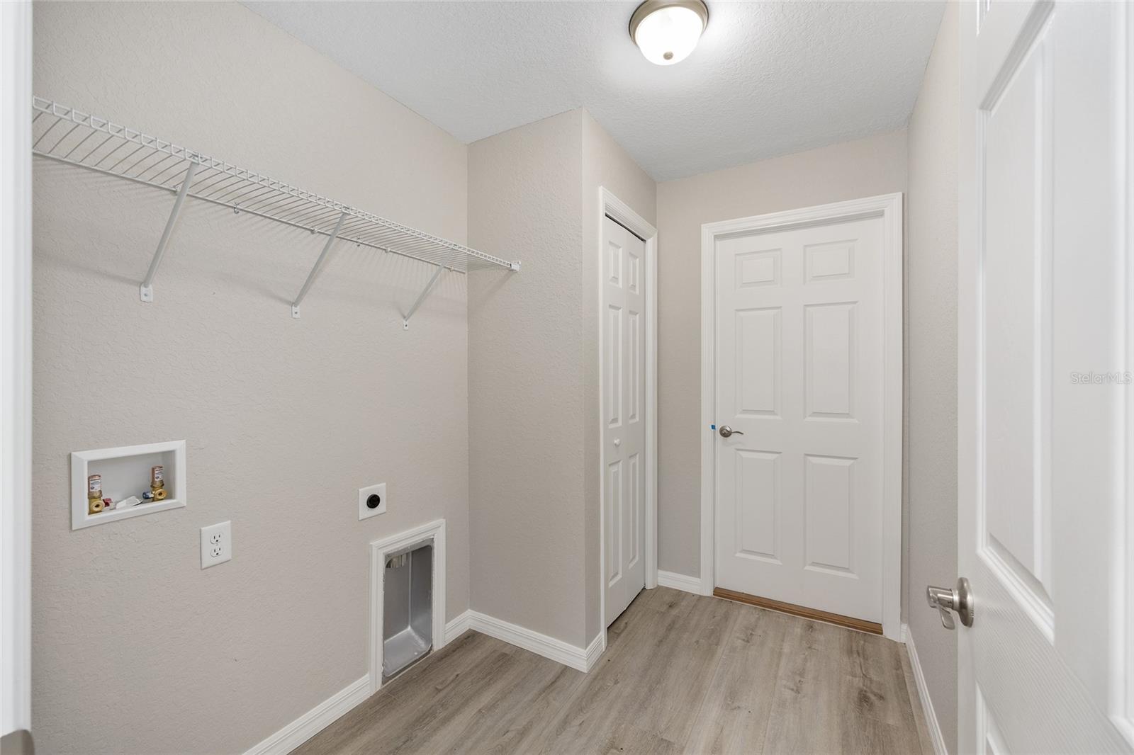 Image 27 of 32 For 9426 Athenia Drive