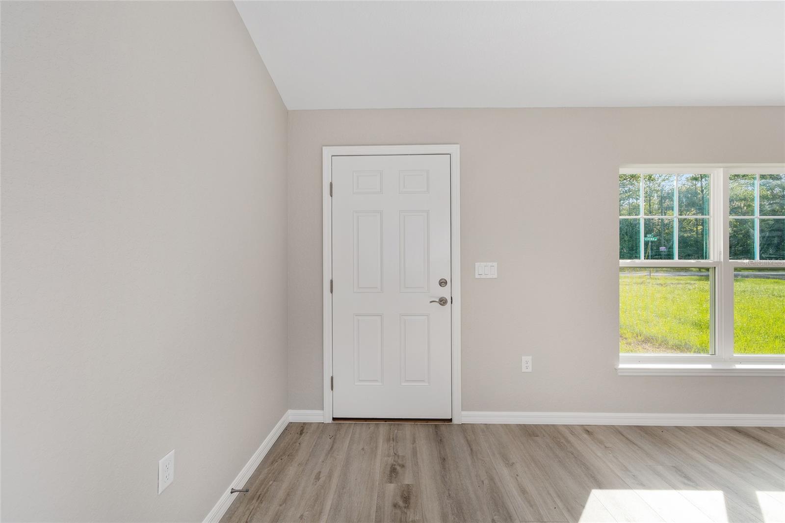 Image 6 of 32 For 9426 Athenia Drive