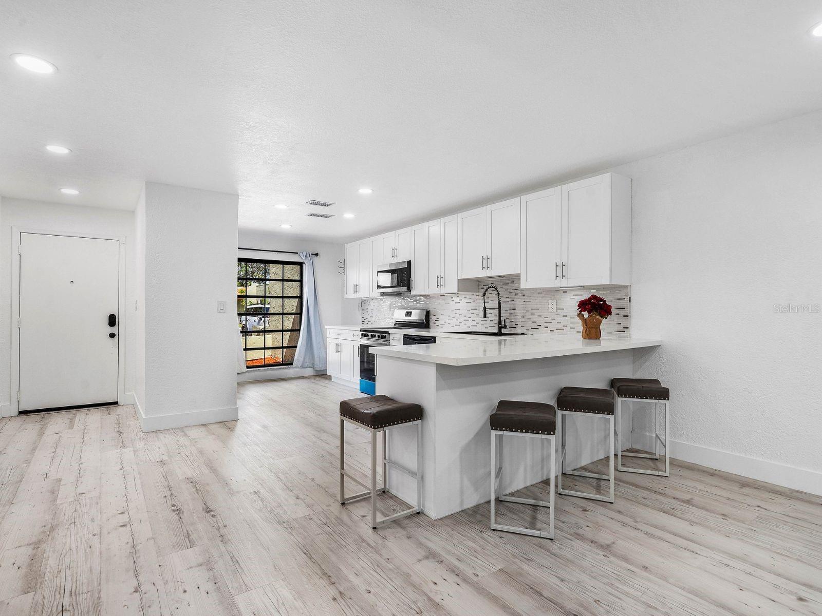 Image 10 of 32 For 185 7th Street