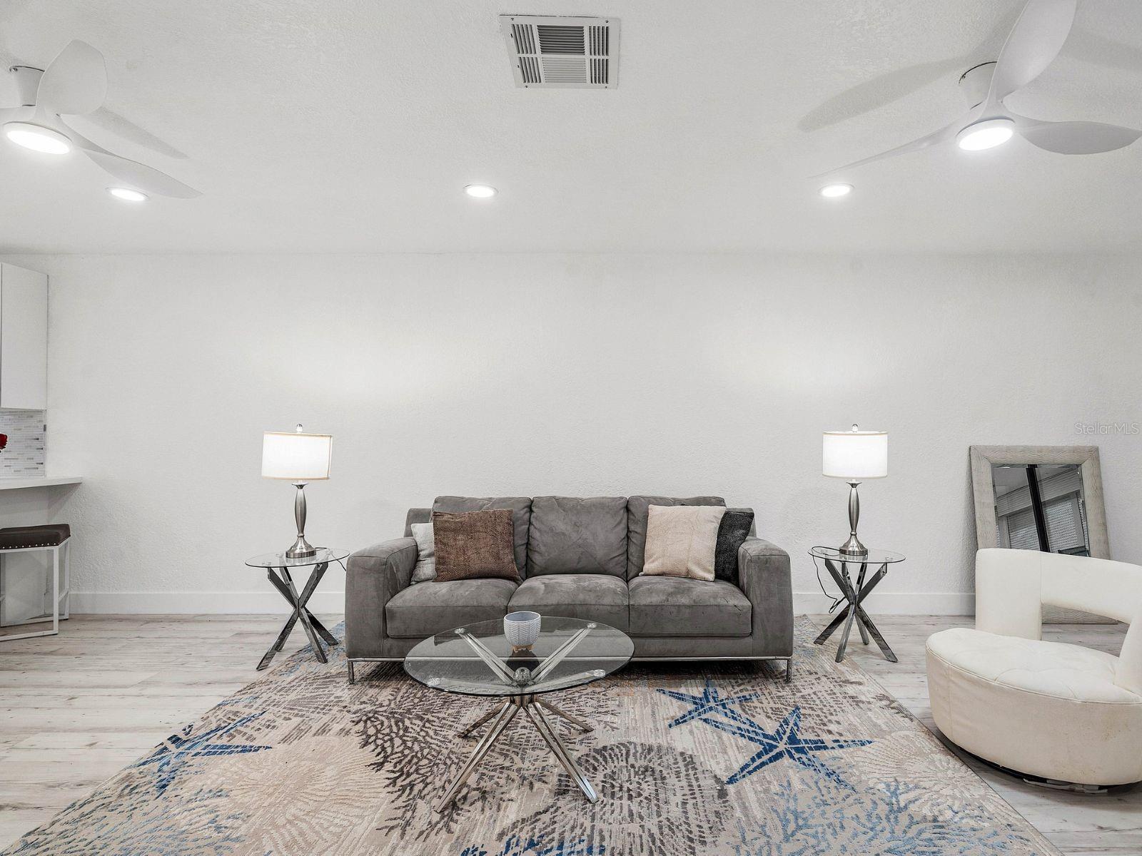 Image 13 of 32 For 185 7th Street