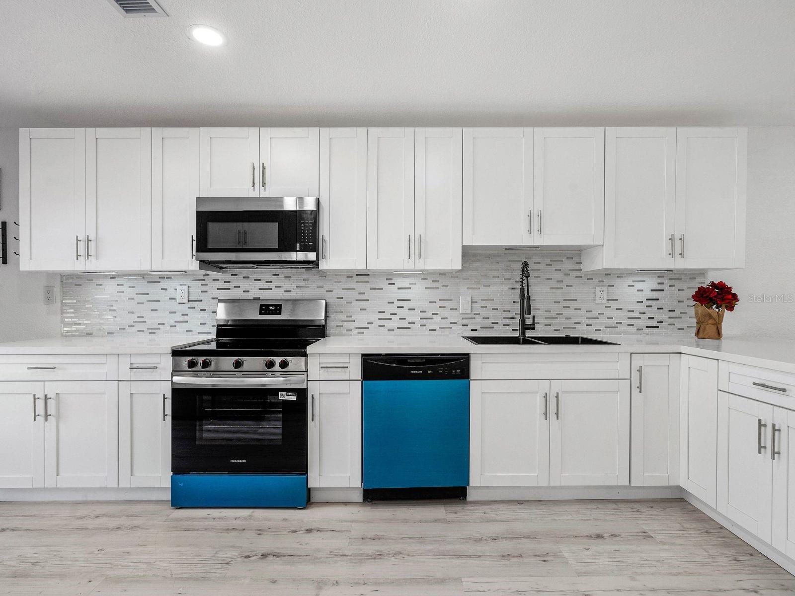 Image 5 of 32 For 185 7th Street