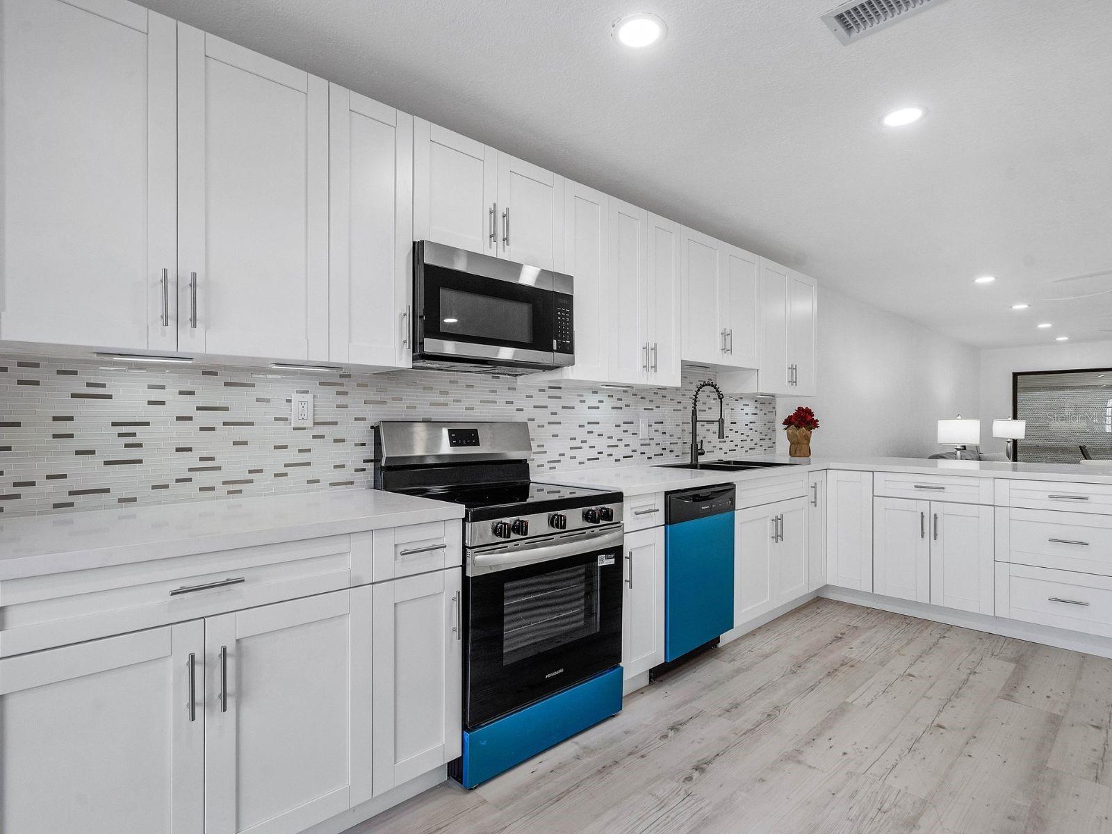 Image 7 of 32 For 185 7th Street