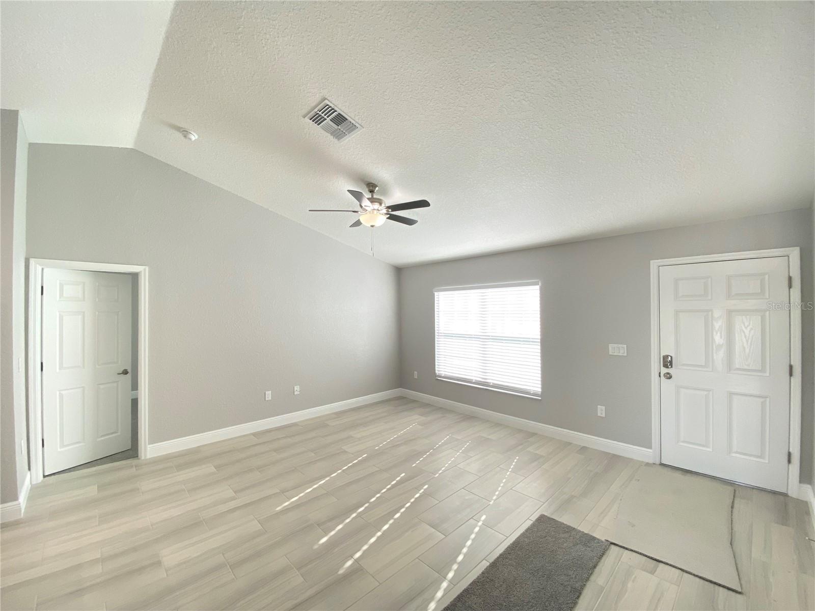 Image 7 of 16 For 8027 Vince Drive