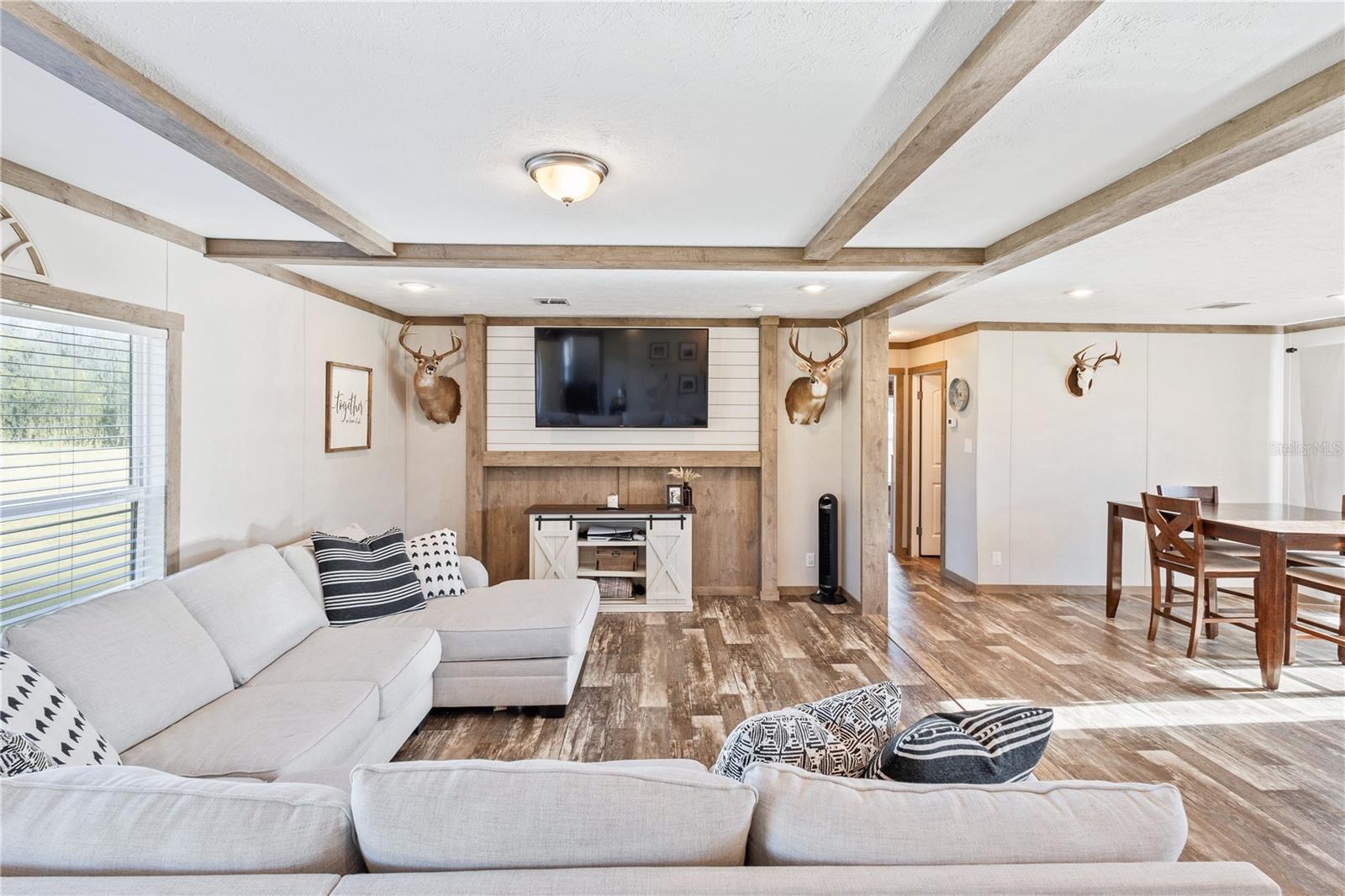 Image 11 of 67 For 1033 8th Street