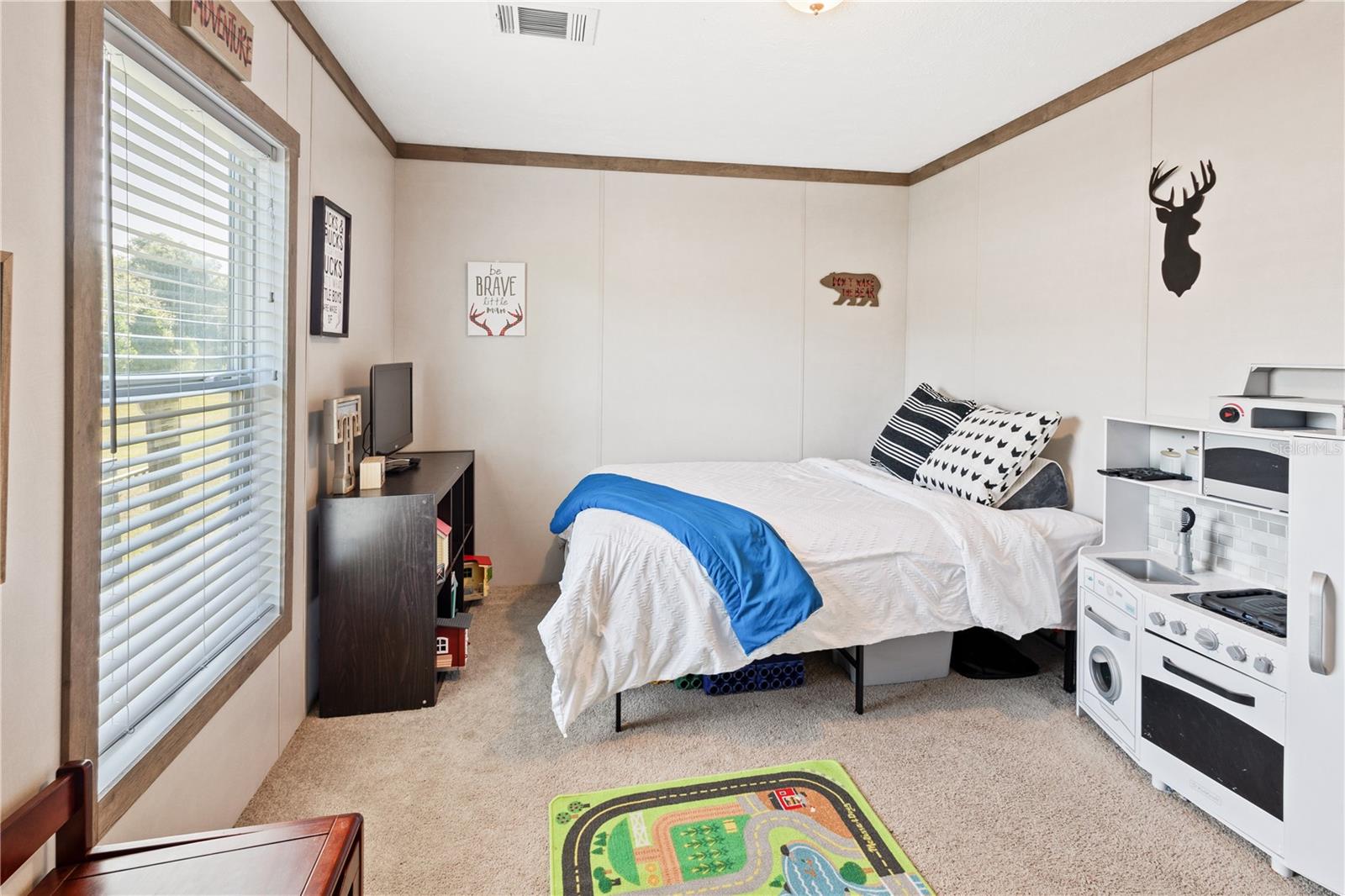 Image 24 of 67 For 1033 8th Street
