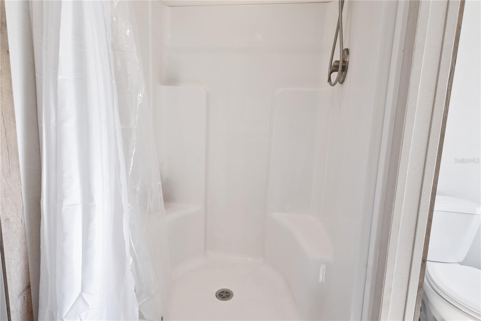 Image 42 of 67 For 1033 8th Street