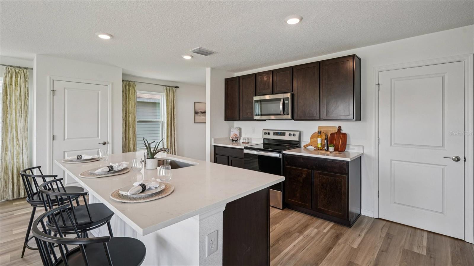 Image 5 of 31 For 3119 Evenmore Way