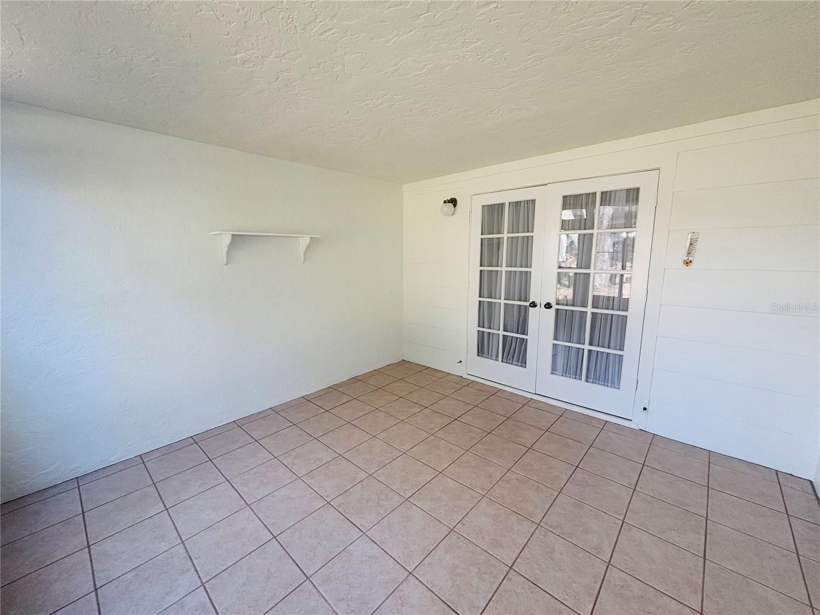 Image 19 of 28 For 210 Glassboro Court 2a