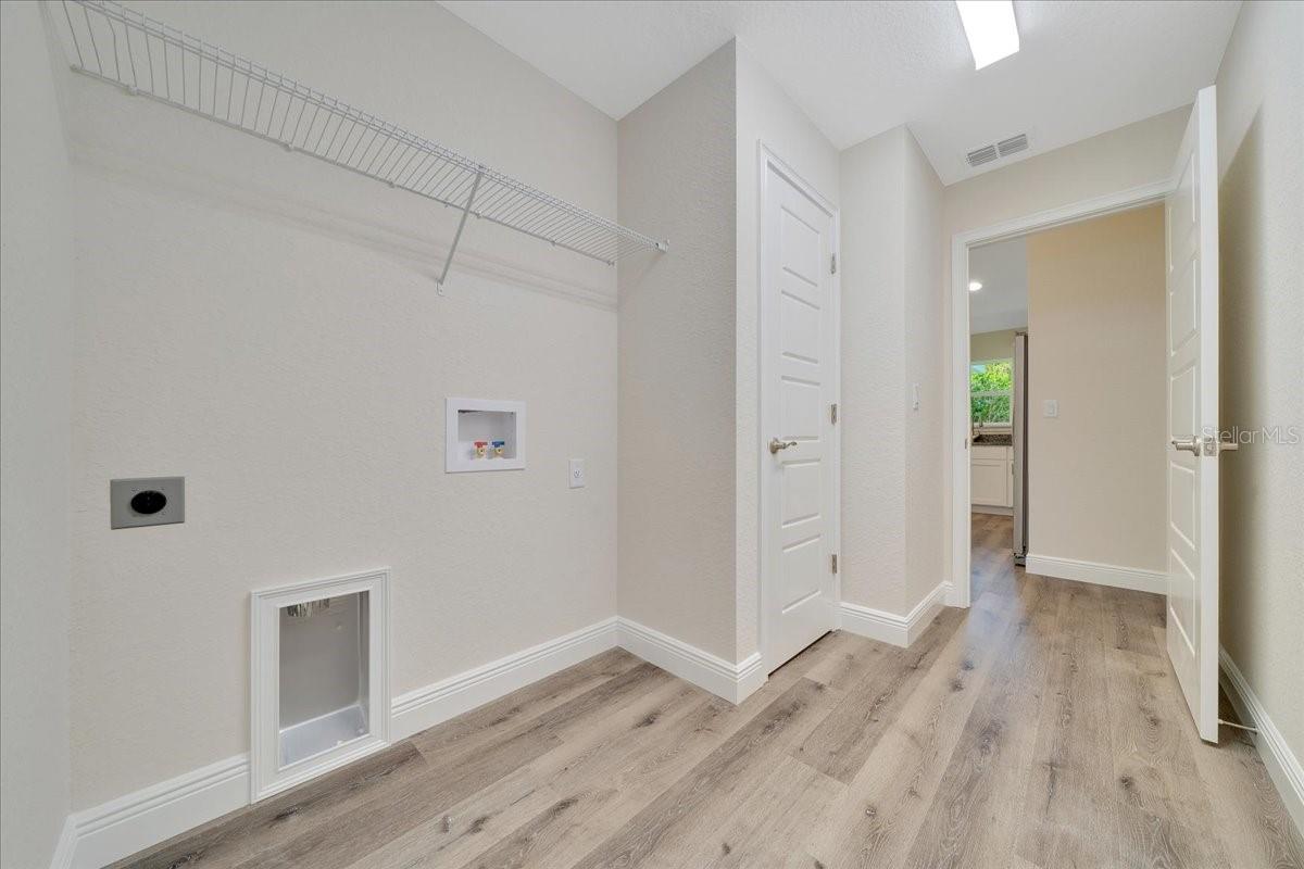 Image 26 of 30 For 128 Juniper Run