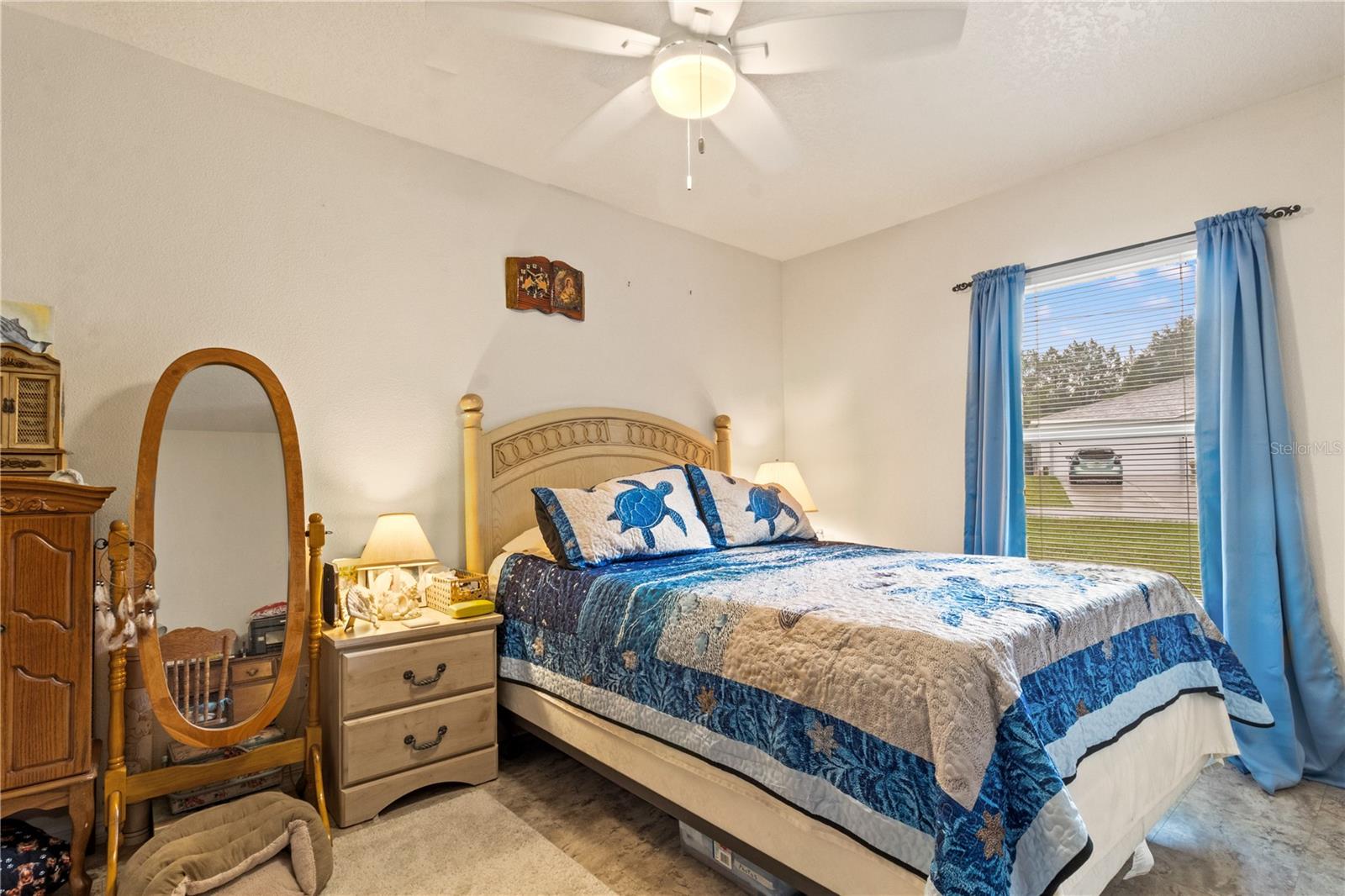 Image 14 of 17 For 72 Rooks Avenue