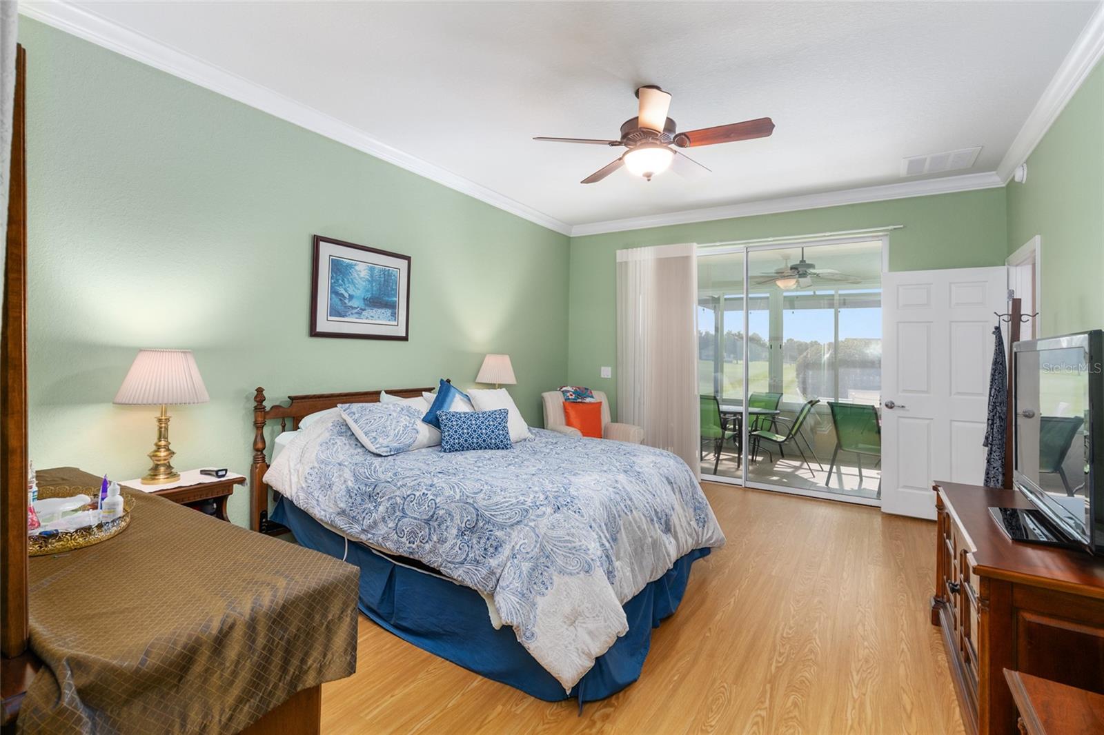 Image 36 of 98 For 9439 71st Loop