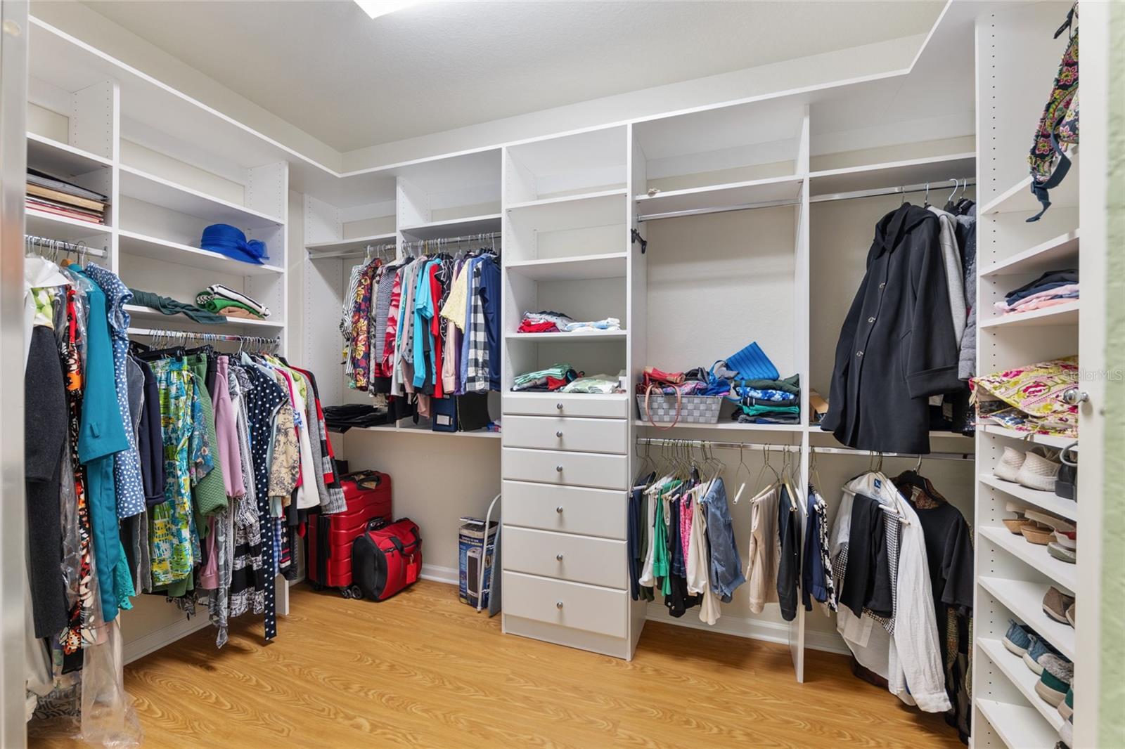 Image 45 of 98 For 9439 71st Loop