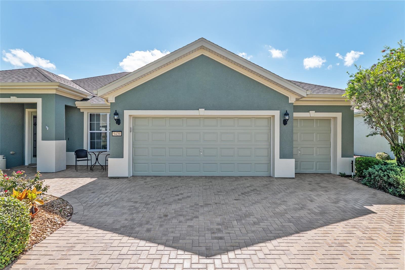 Image 69 of 98 For 9439 71st Loop