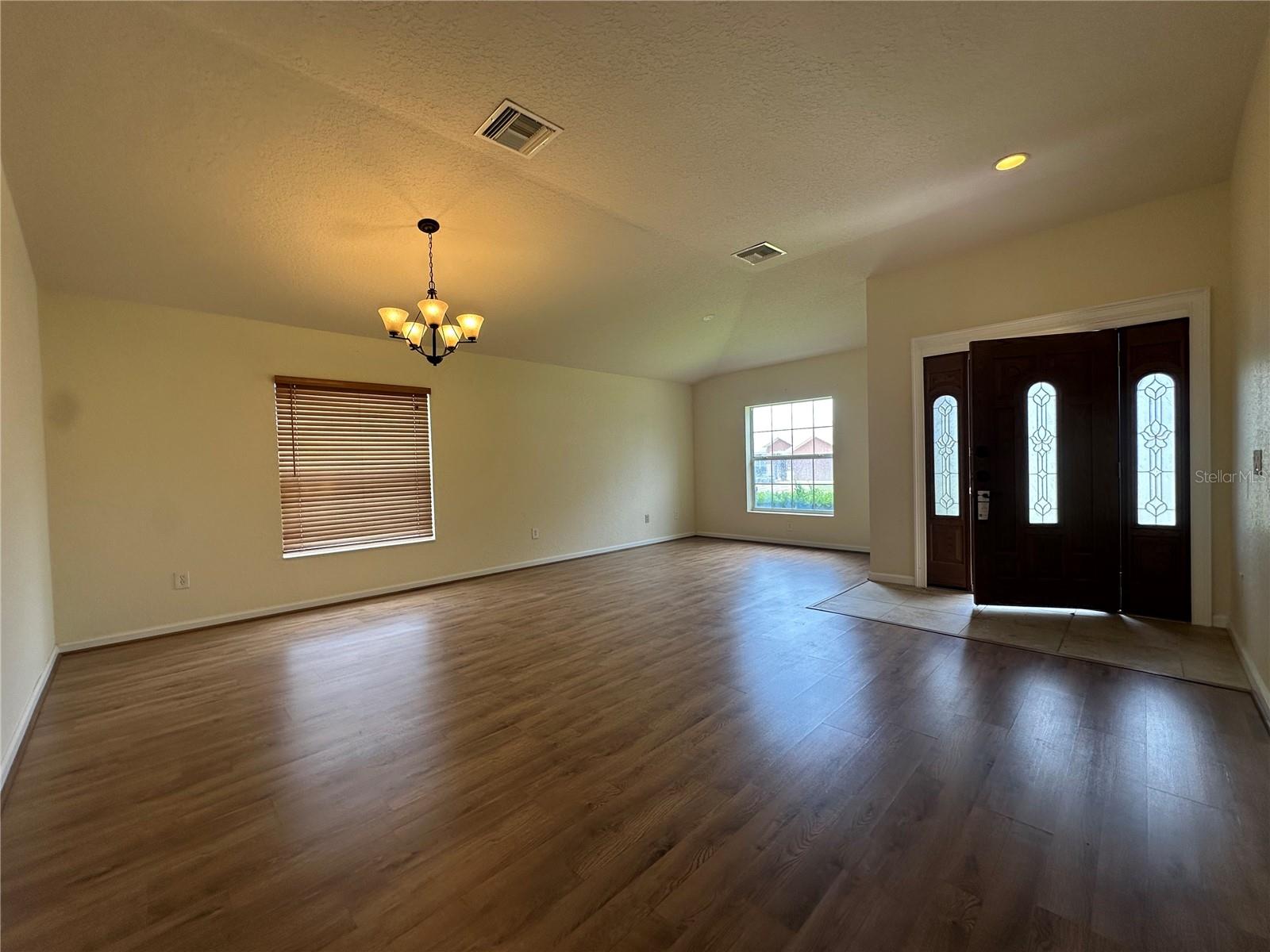 Image 4 of 22 For 4085 49th Avenue