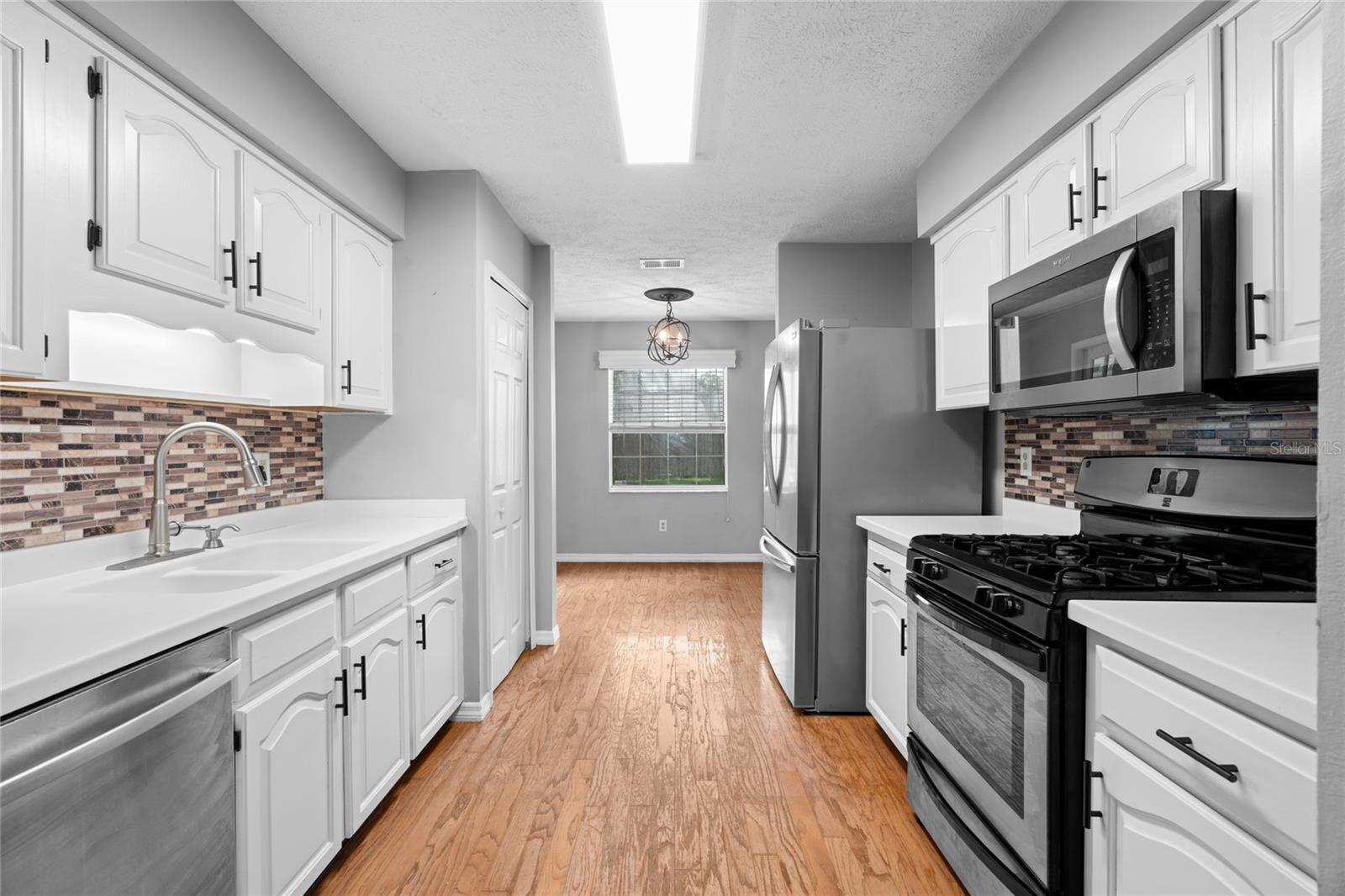 Image 11 of 35 For 986 57th Avenue