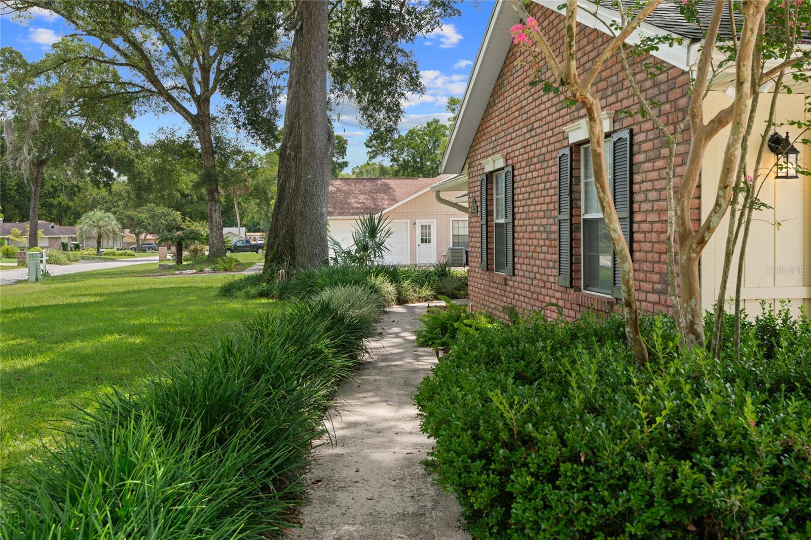 Image 2 of 35 For 986 57th Avenue