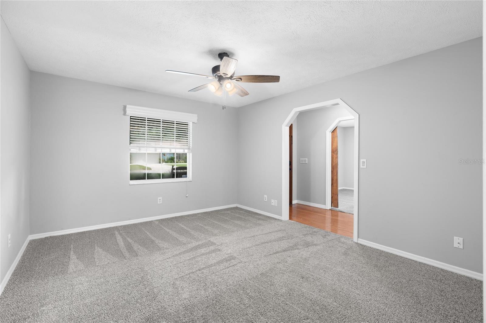 Image 6 of 35 For 986 57th Avenue