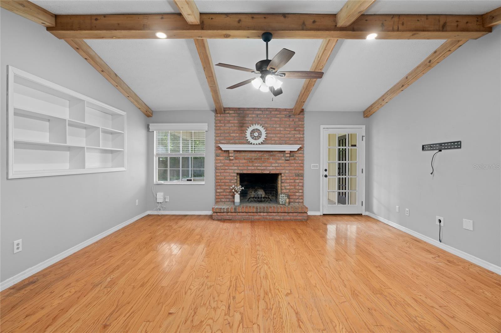 Image 7 of 35 For 986 57th Avenue