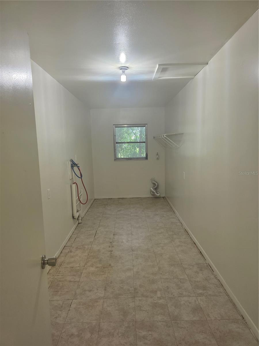 Image 6 of 13 For 3144 6th Street