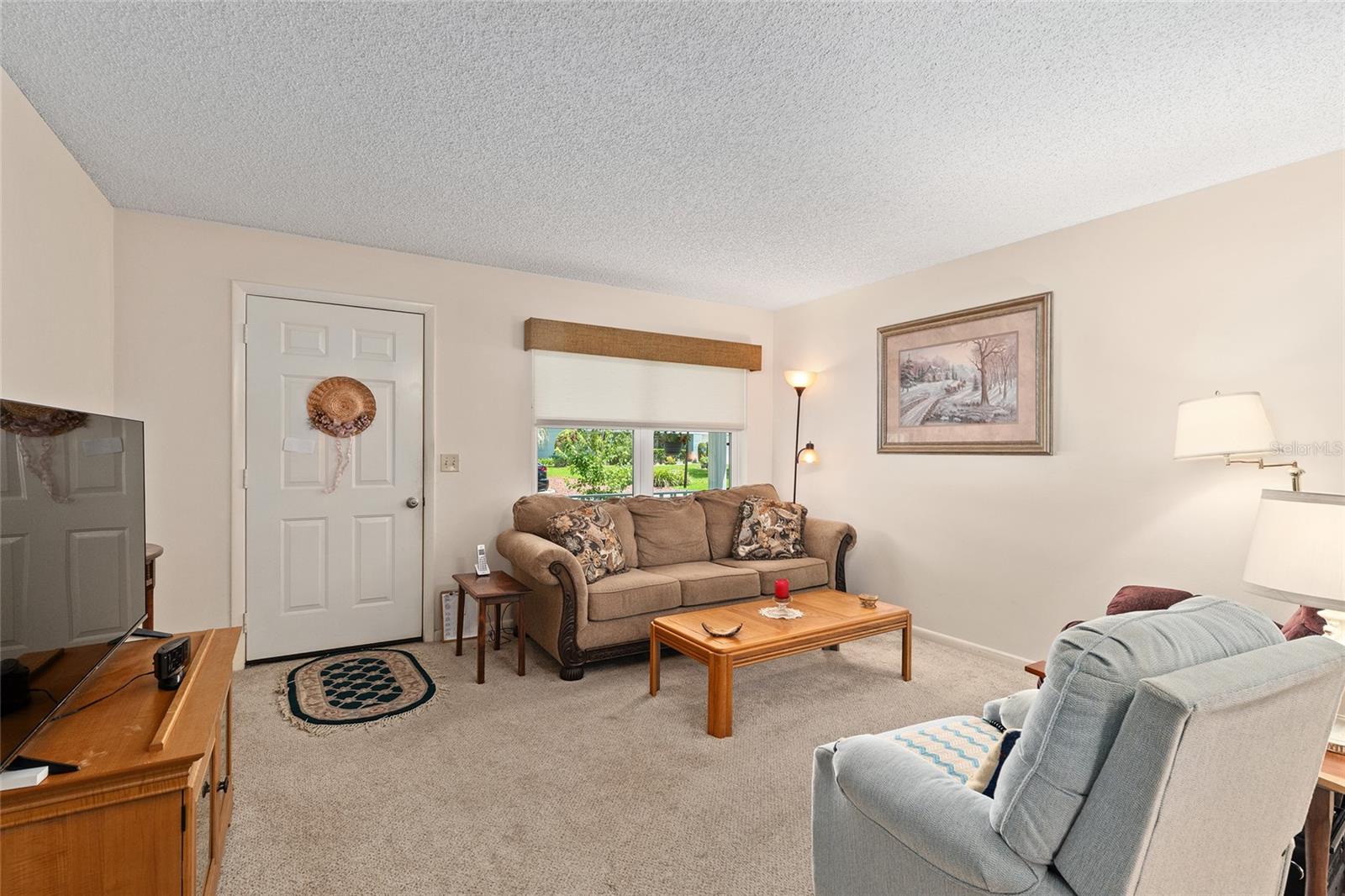 Image 6 of 27 For 8666 92nd Lane C