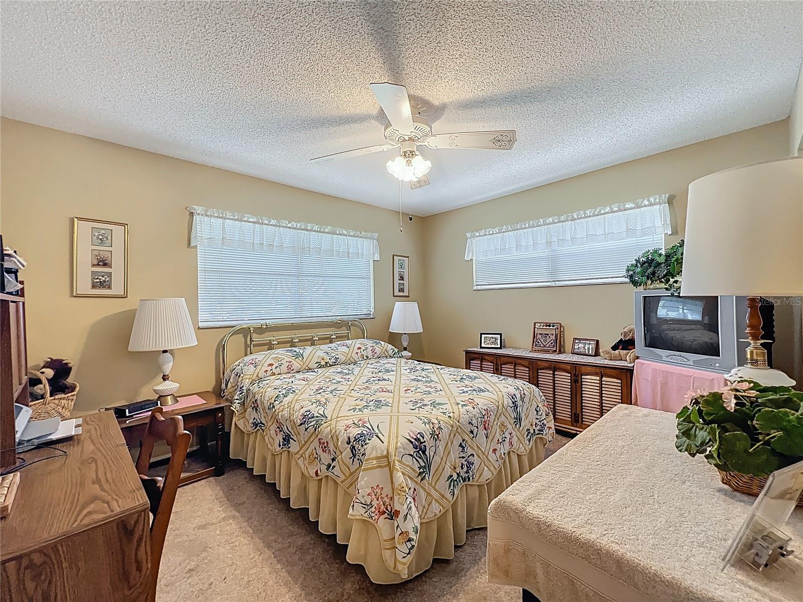 Image 11 of 27 For 8862 92nd Street D