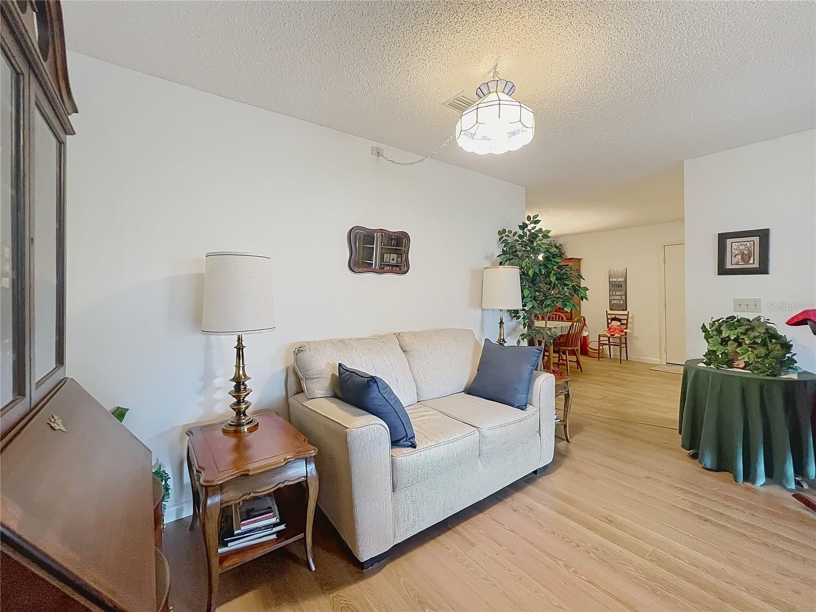 Image 21 of 27 For 8862 92nd Street D