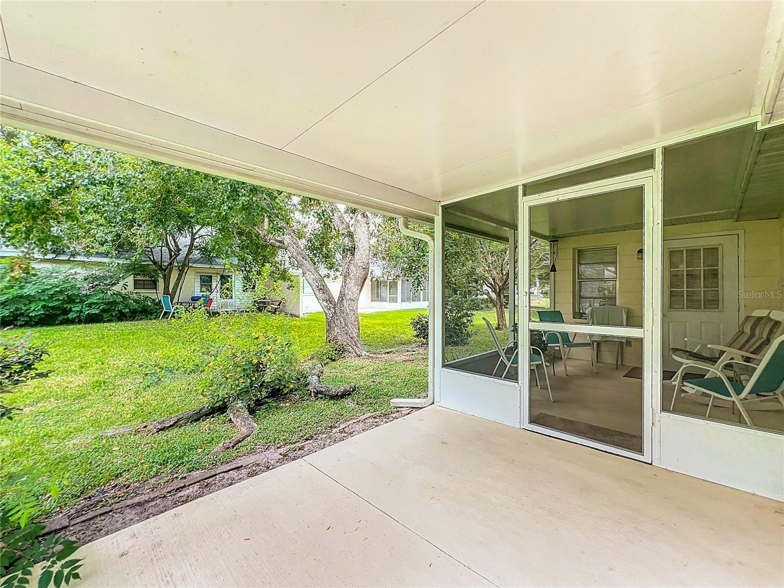 Image 4 of 27 For 8862 92nd Street D