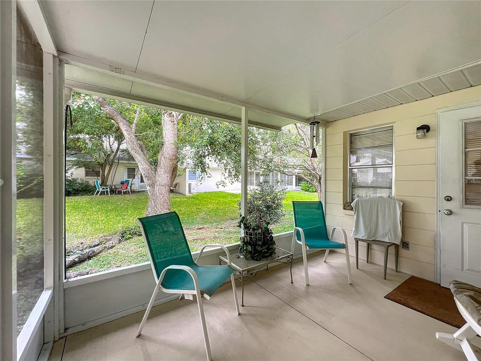 Image 6 of 27 For 8862 92nd Street D