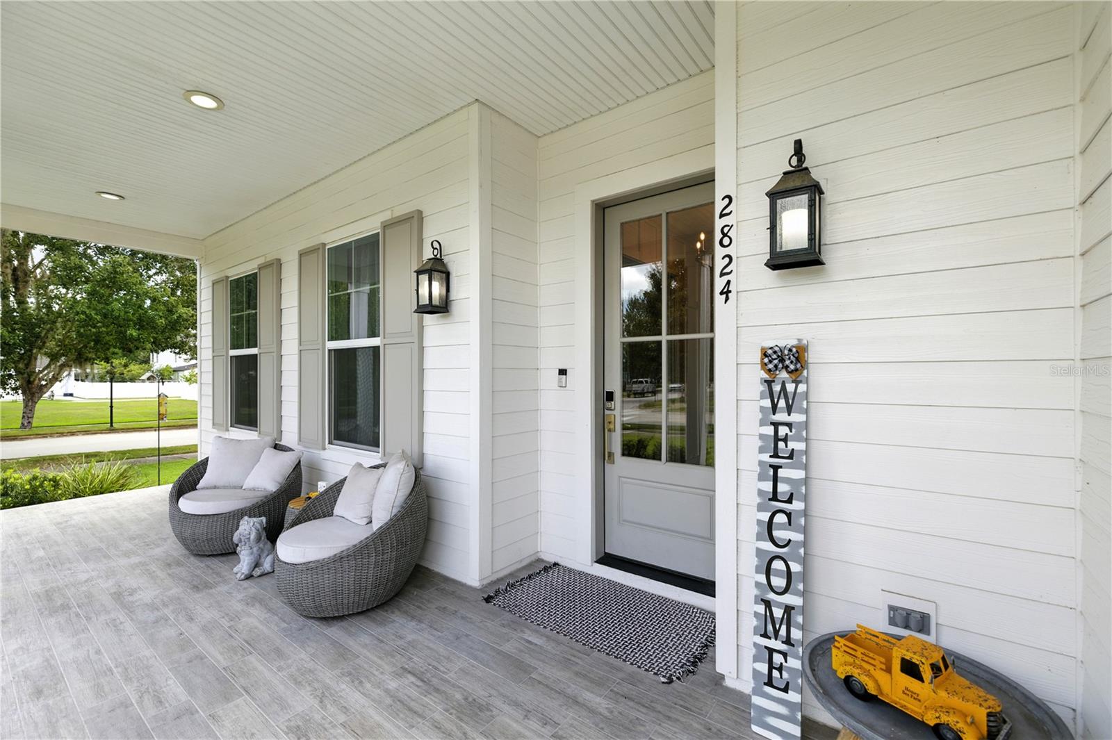 Listing photo id 10 for 2824 20th Avenue