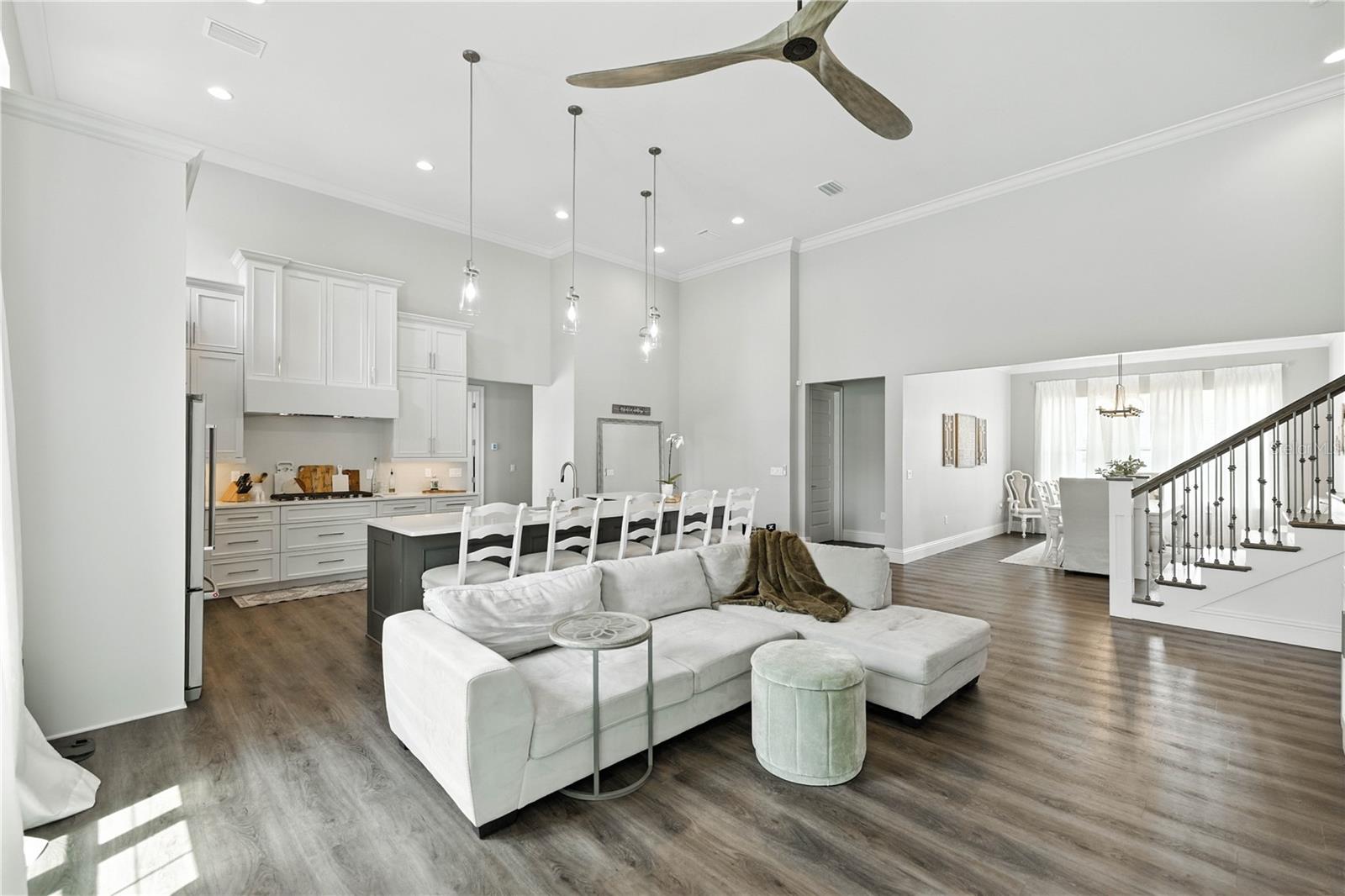 Listing photo id 17 for 2824 20th Avenue