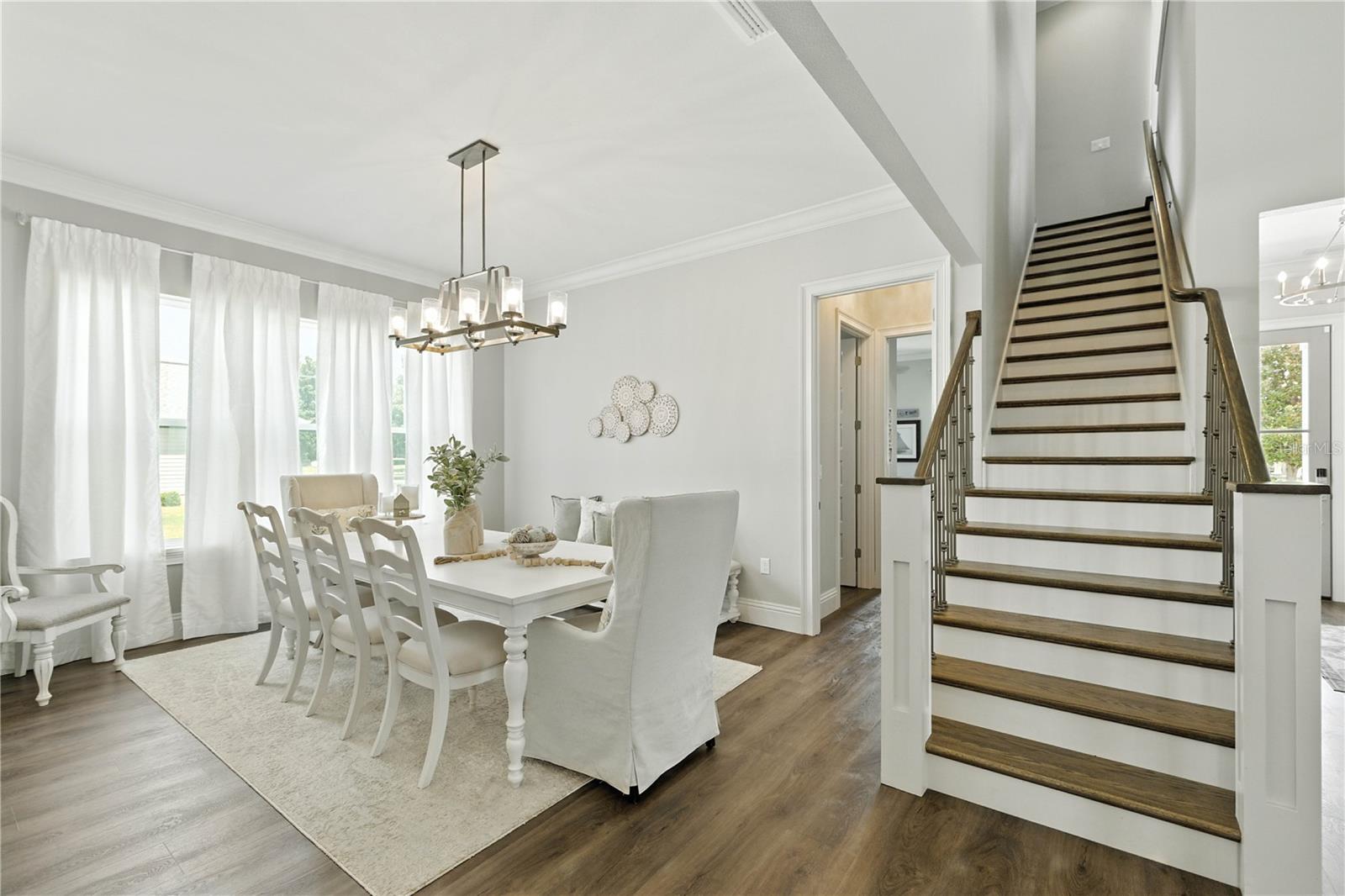 Listing photo id 21 for 2824 20th Avenue