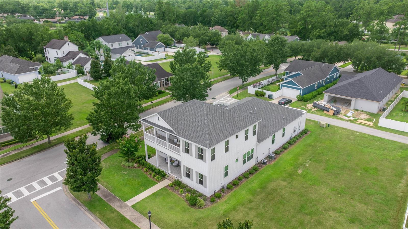 Listing photo id 6 for 2824 20th Avenue