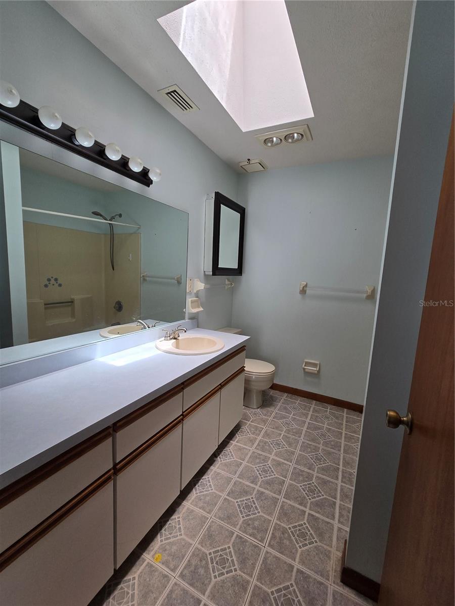 Image 18 of 49 For 17011 56th Street