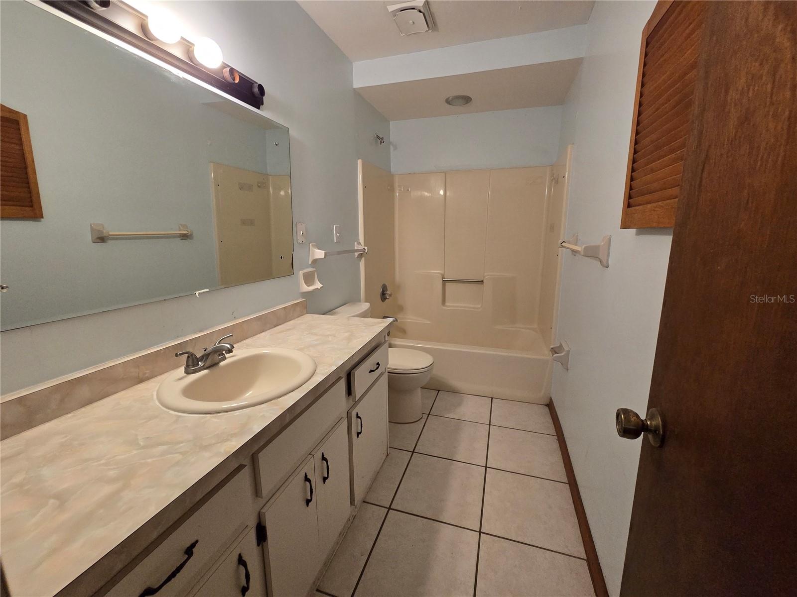 Image 34 of 49 For 17011 56th Street
