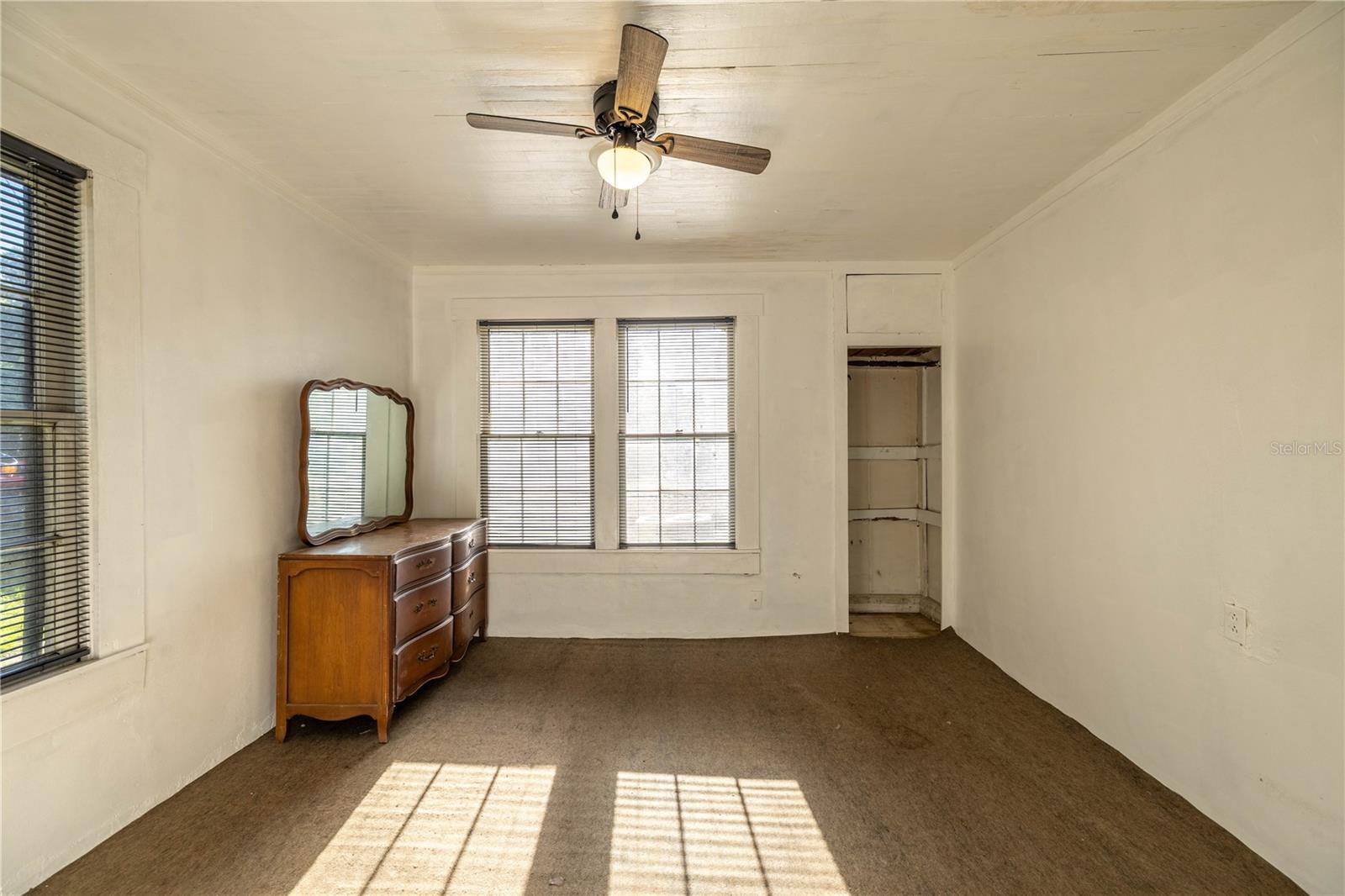 Image 24 of 33 For 4545 160th Street