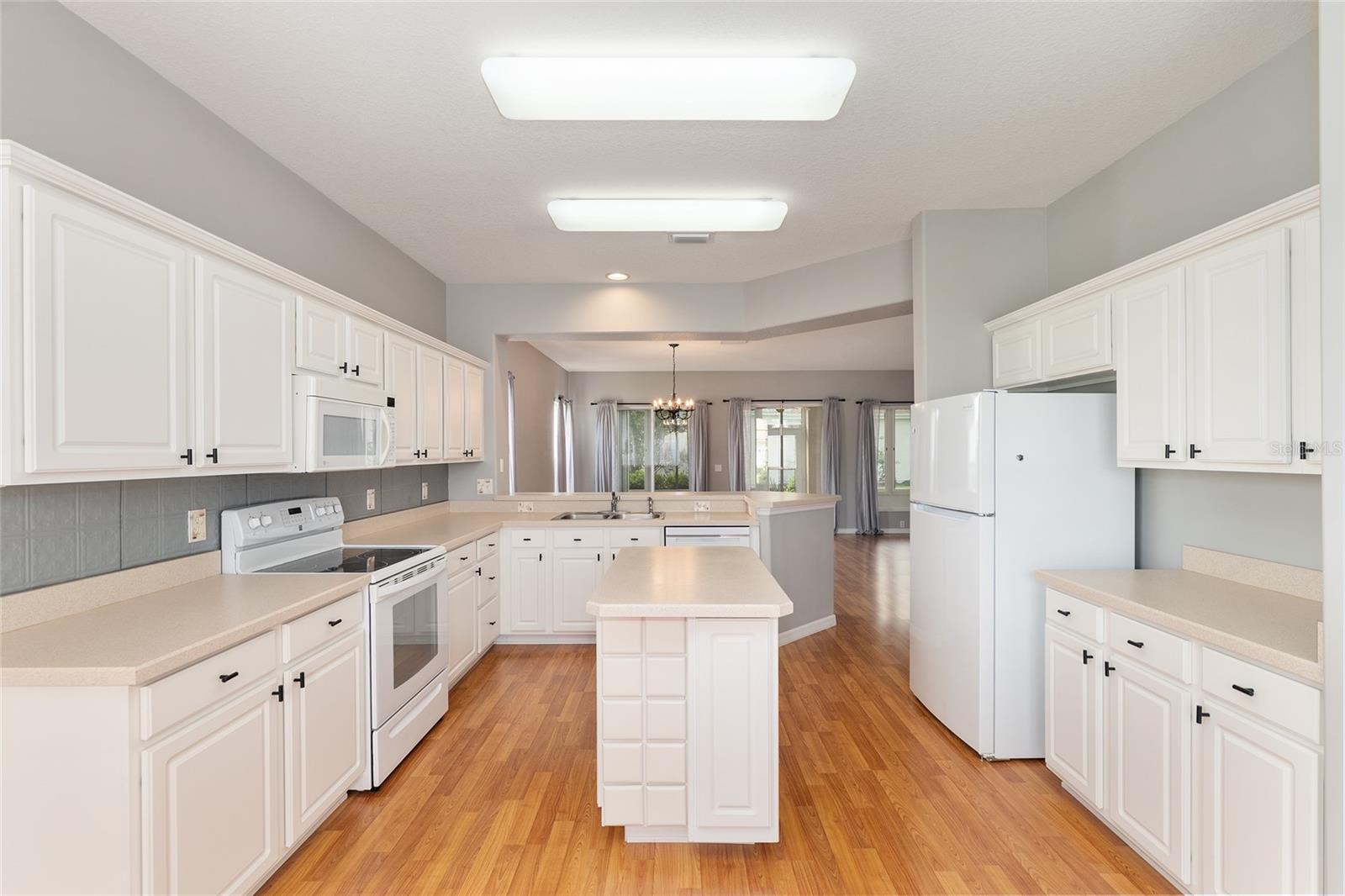 Image 31 of 77 For 9244 128th Street