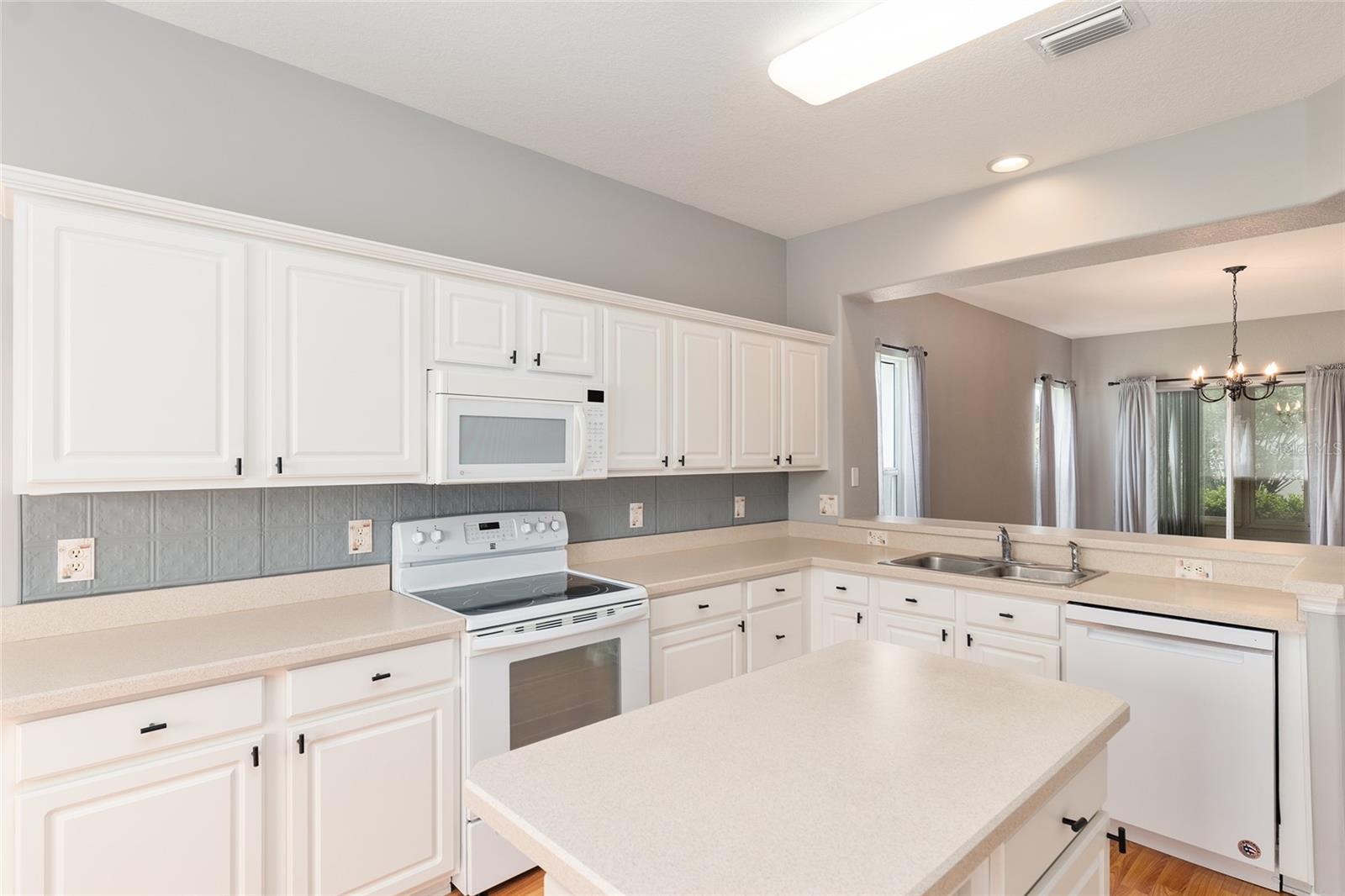 Image 36 of 77 For 9244 128th Street