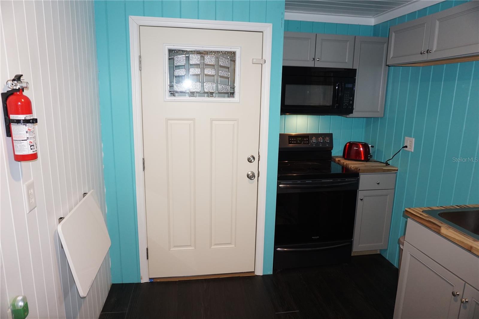 Image 41 of 56 For 5330 30th Avenue