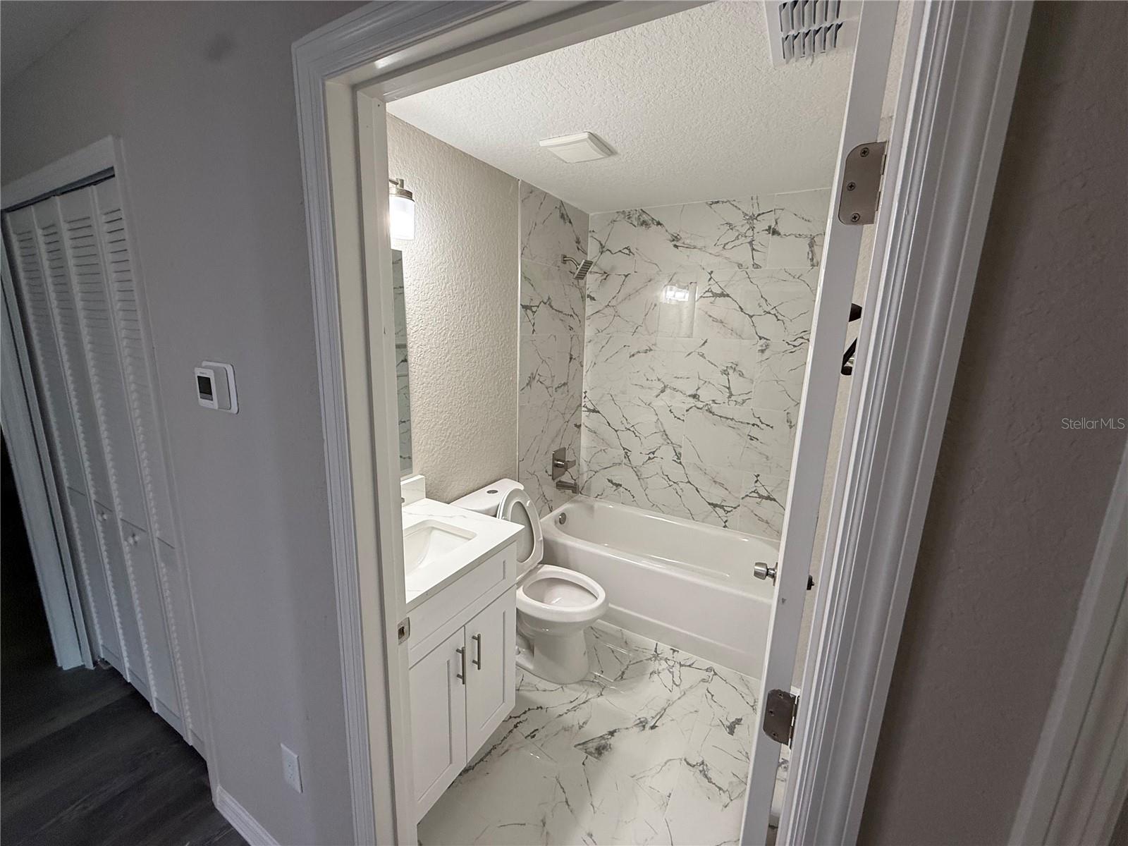 Image 12 of 15 For 3843 41 Street 2