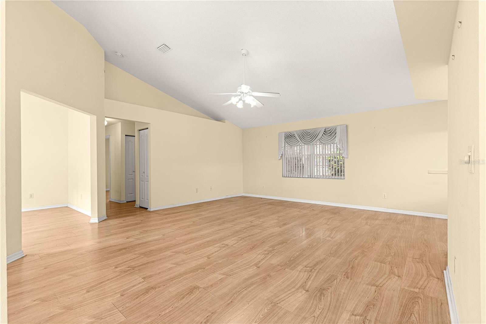 Image 6 of 57 For 10884 53rd Circle