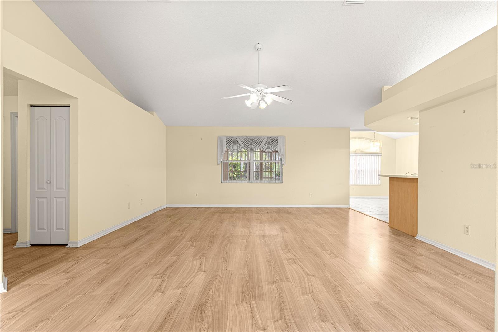 Image 8 of 57 For 10884 53rd Circle