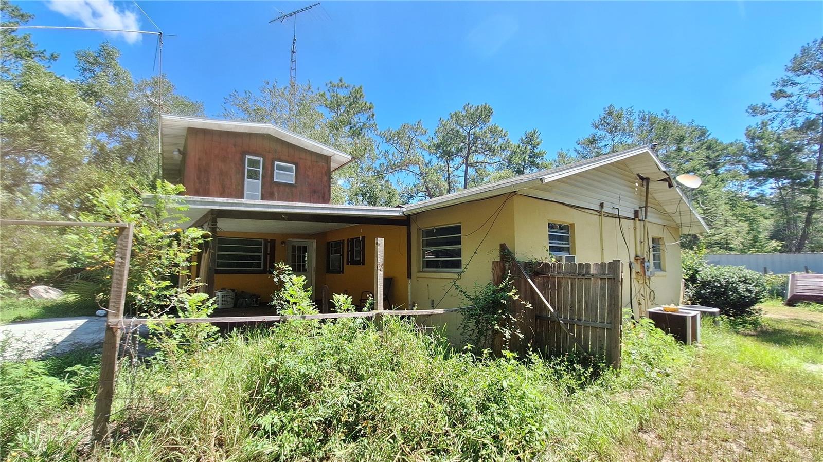 Image 11 of 40 For 13160 1st Street Road