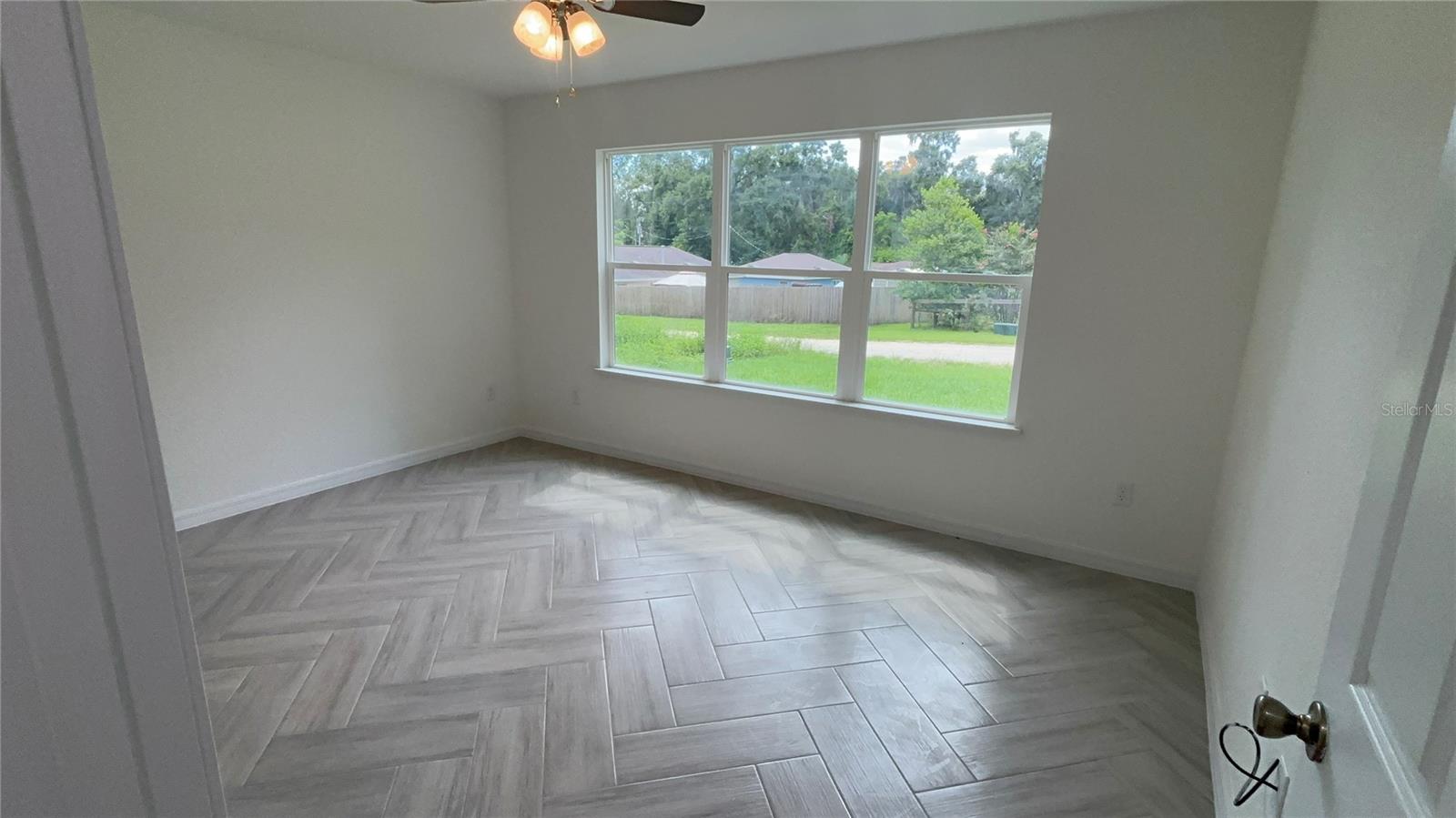 Image 11 of 24 For 14173 41st Terrace