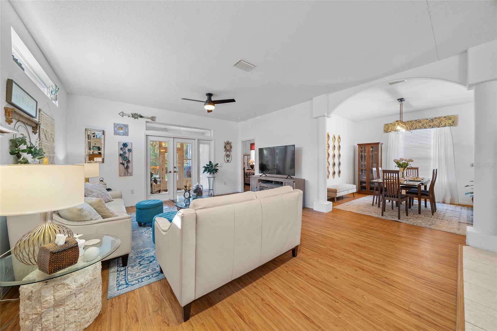 Image 13 of 44 For 3533 Belgrave Drive