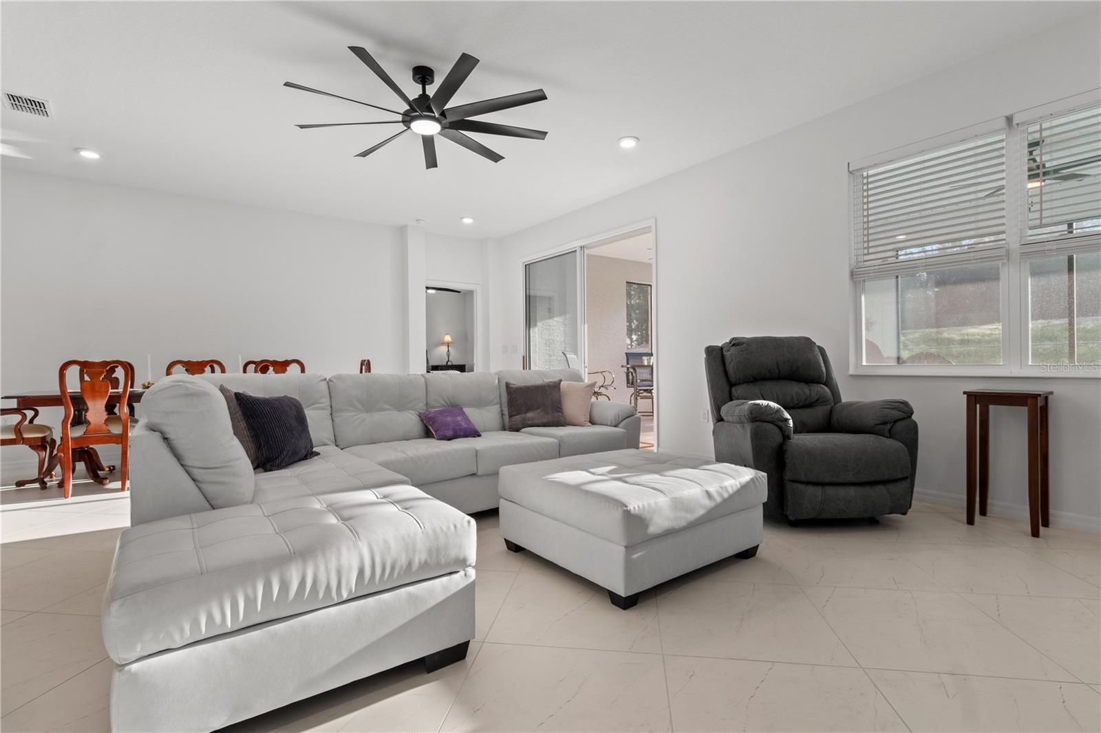 Image 14 of 46 For 7283 86th Avenue